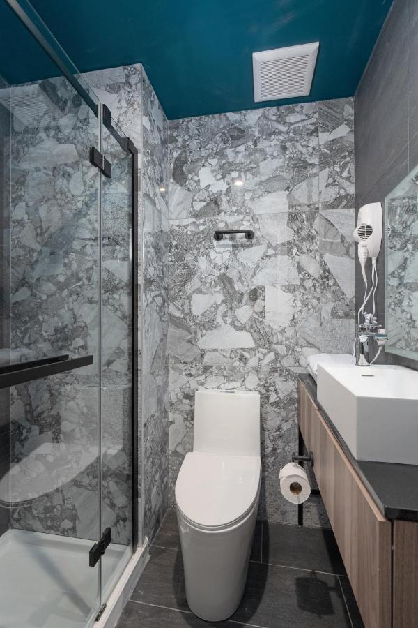 Opal Apartment มอนทรีอัล ภายนอก รูปภาพ